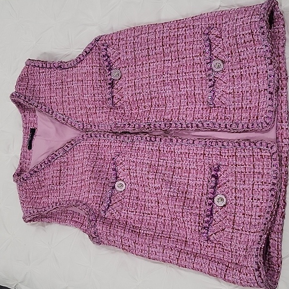 Chanel vest - Picture 1 of 4